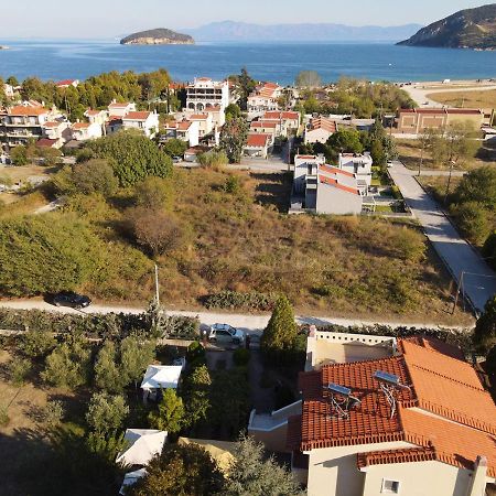 Villa Verde 200 Meters From The Beach Nea Iraklitsa Exterior foto