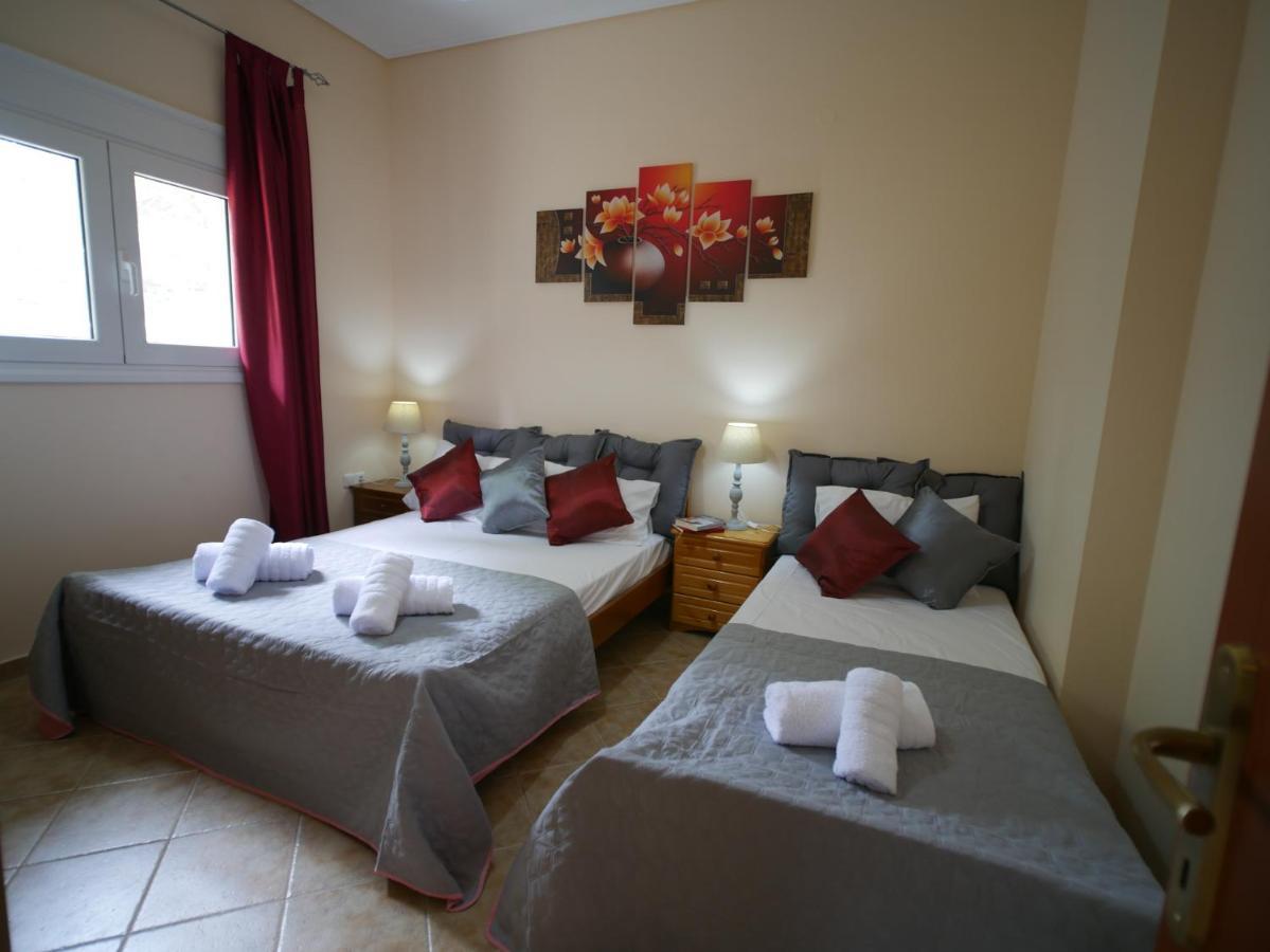 Villa Verde 200 Meters From The Beach Nea Iraklitsa Exterior foto