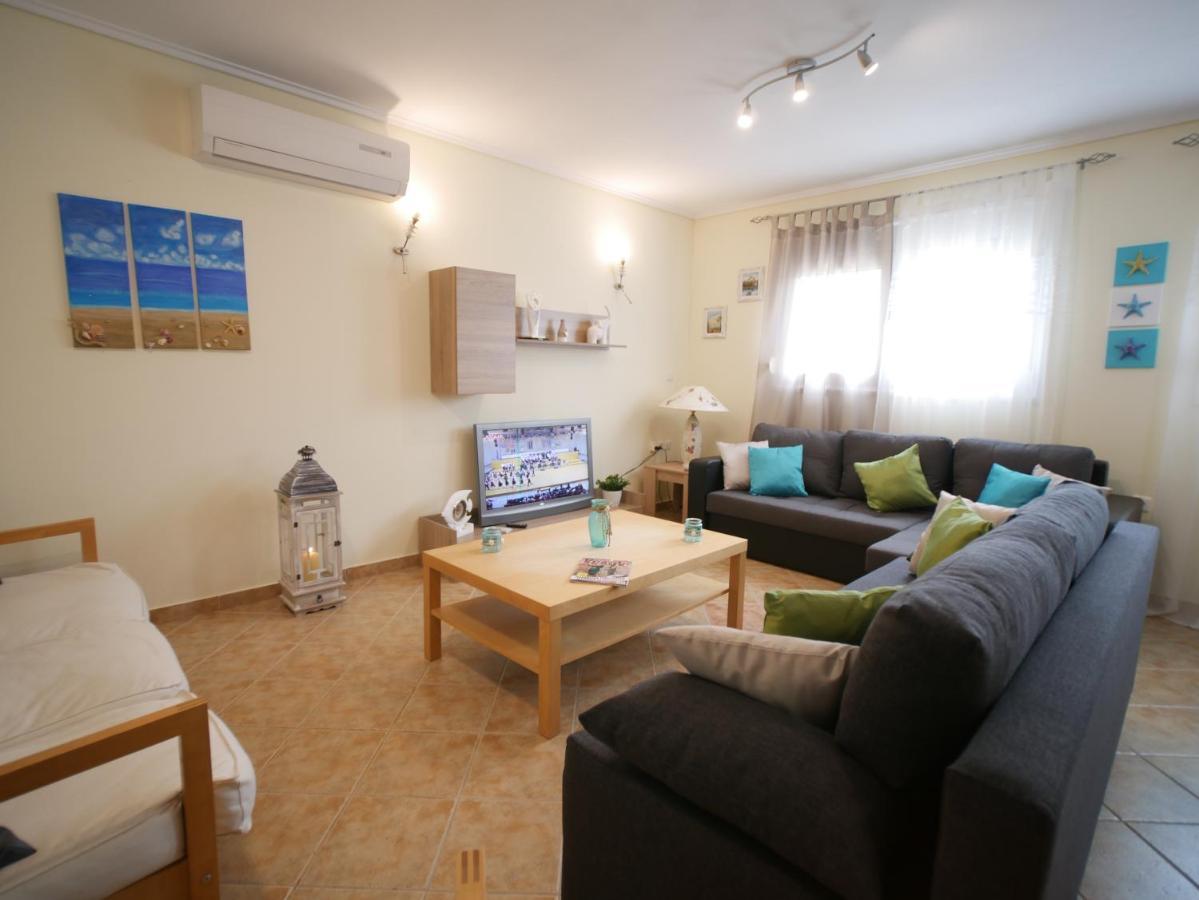Villa Verde 200 Meters From The Beach Nea Iraklitsa Exterior foto