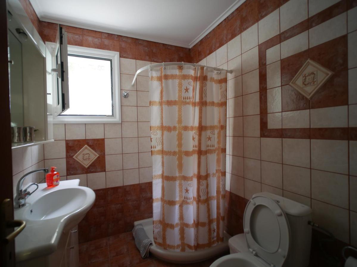Villa Verde 200 Meters From The Beach Nea Iraklitsa Exterior foto