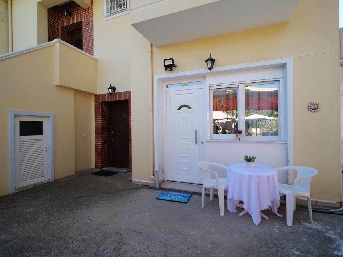Villa Verde 200 Meters From The Beach Nea Iraklitsa Exterior foto